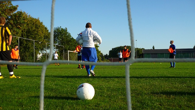 比如穆里尼 比如穆里尼